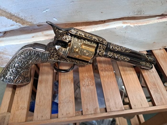 Vintage Replica Little Big Horn