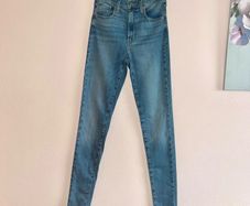 Levis Mile High Super Skinny Jeans 26W32L BRAND NEW