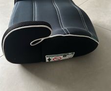 Miniuno Booster Seat