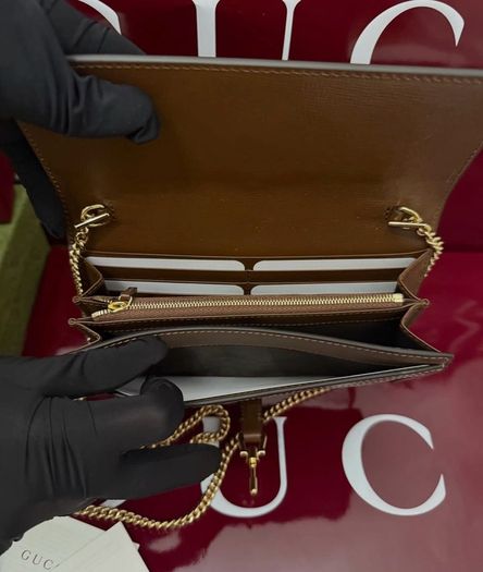 Gucci original wallet with chain