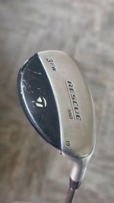 Taylormade Rescue 3fw. 19 degree with stiff shaft