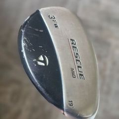 Taylormade Rescue 3fw. 19 degree with stiff shaft