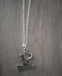 'I love my soldier' necklace