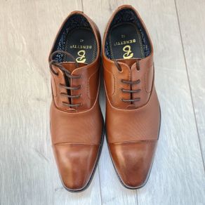 mens shoes like new