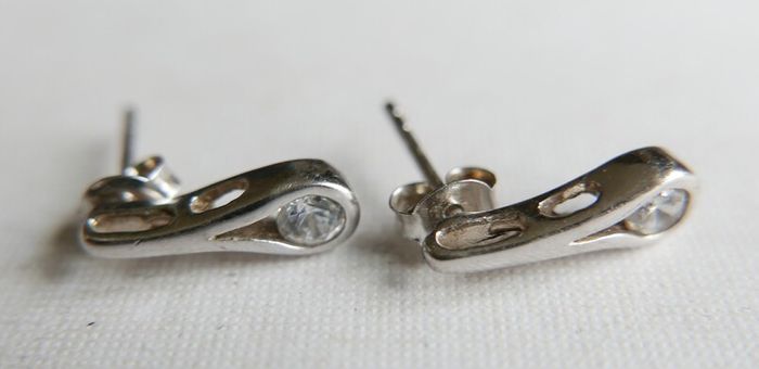Vintage Sterling Silver 925 CZ Loop Drop Earrings 1,54g