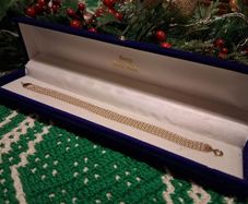 Solid Gold Bracelet chainlink 9 carat gold 18cm