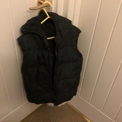 Black Gilet age 9/10