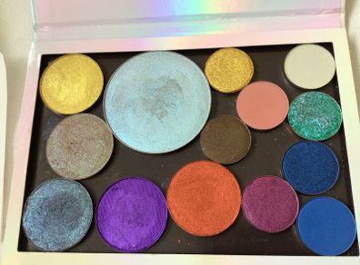 Custom Palette of Fourteen Pots