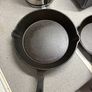 Set of cast iron pans Image 2