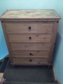 chest of drawers mirror Table