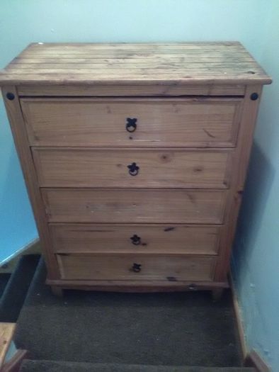 chest of drawers mirror Table