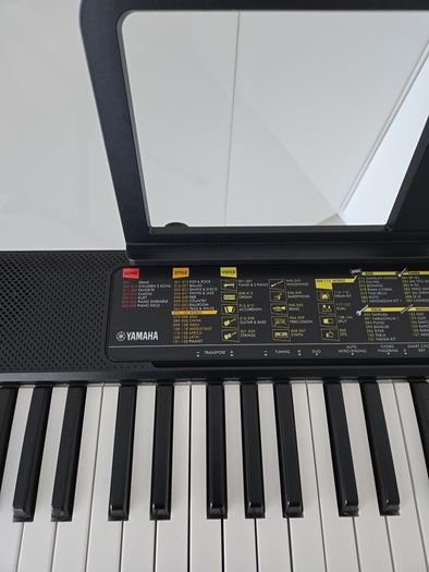 Yamaha keyboard psr-f52