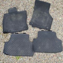 VW Golf car mats