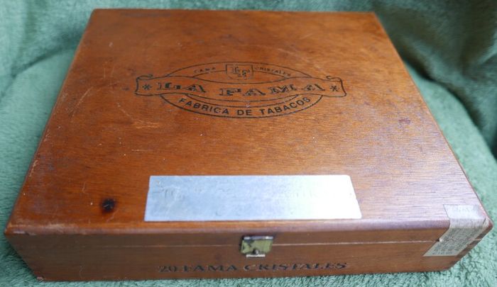 Vintage  La Fama Cigar Box, LF Cigar Box, Wooden Box, Vintage Cigar Box.