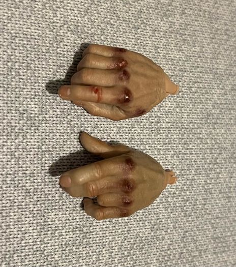 POR TOYS custom pair of 1/6th scale hands for Hot Toys John Wick 4