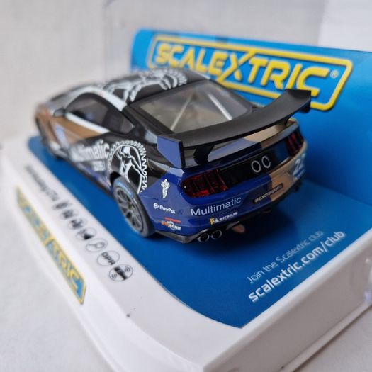 Scalextric Ford Mustang GT4 #22 Slot Car ( C4403 endurance gt touring )