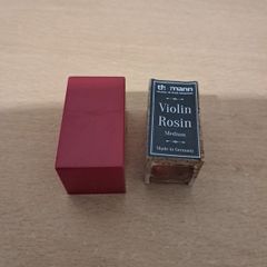 violin rosin