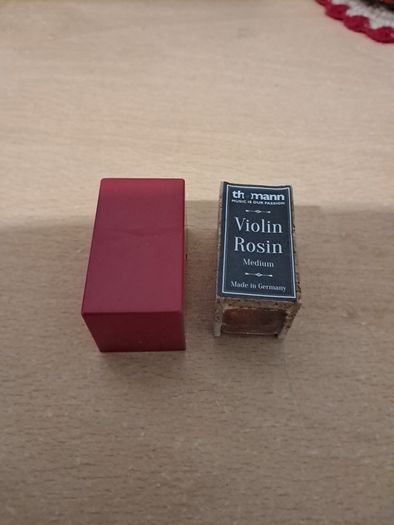 violin rosin