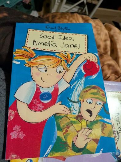 amelia Jane books eur 2 each
