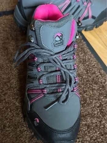 hiking shoes