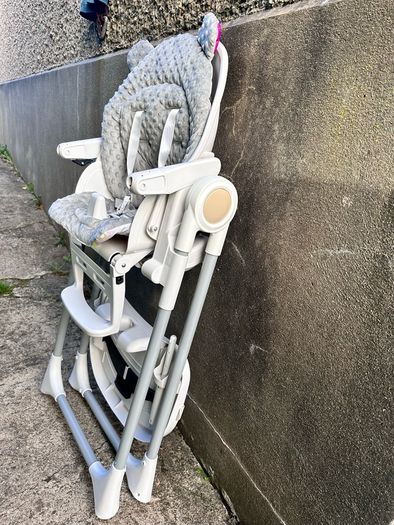 high chair nup nup + pampers 7 size