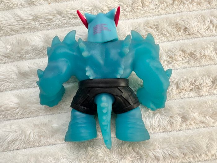 Mr Beast Lab Goo Jit Zu Hypercharged Panther Stretchy Action Figure approx.12 cm. Used Please see photos