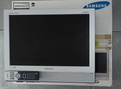 Samsung Syncmaster LCD TV 19"