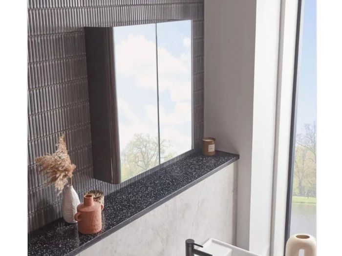 Bathroom cabinet