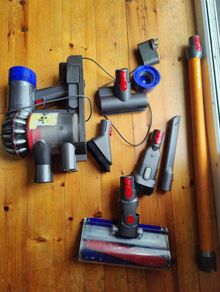 Dyson v8 absolute