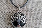 Tree of Life Black Obsidian Healing silver coloured pendant on a black lace cord with a lobster clasp in very good condition with no issues FREE STANDARD POSTAGE INCLUDED