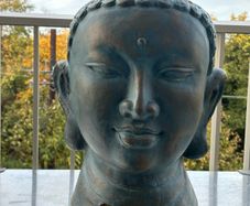 Buddha head