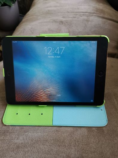 Price reduced I pad mini Model A1432 16GB