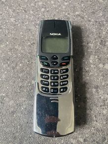 Nokia 8810
