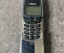 Nokia 8810