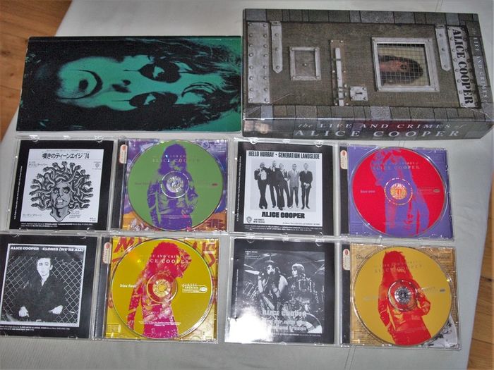 The Life and Crimes of Alice Cooper.4 CD's.N.Mint.Collectors box set