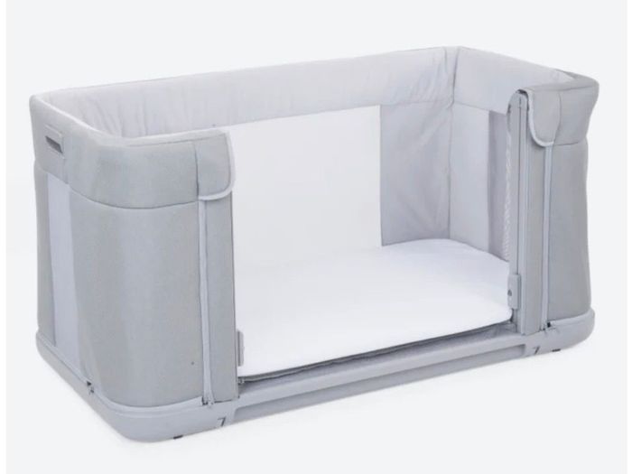 Chicco Next2Me Forever Bedside Crib & Cot