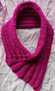 Cerise Pink Handmade Wool Snood