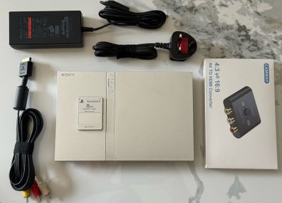 Sony PlayStation 2 PS2 Slim Satin Silver SCPH-77003 PAL