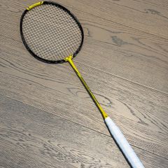 Yonex Nanoflare 1000z 4UG5
