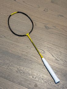 Yonex Nanoflare 1000z 4U-G5