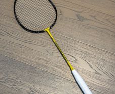 Yonex Nanoflare 1000z 4U-G5