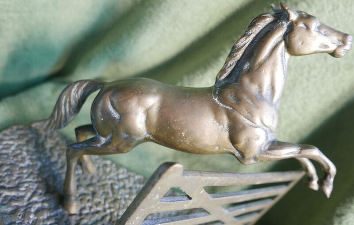 Vintage Large Solid Brass Horse on Base Horse Jumping Gate 11" x 9,5"