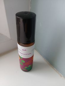 Gruum Sandalwood & Tonka roll-on fragrance, new
