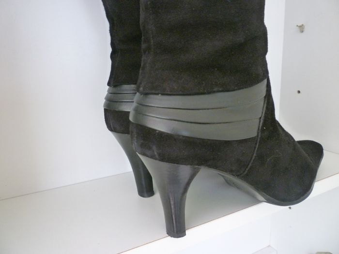 VAN DAL Black Boots Suede Leather Knee High Boots. Uk 6 Eu 39. Immaculate