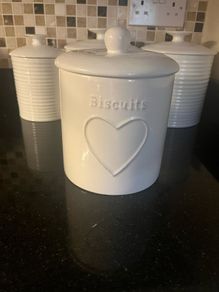 Heart cookie jar