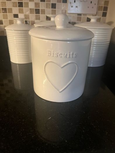 Heart cookie jar