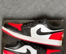 Nike Air Jordan 1