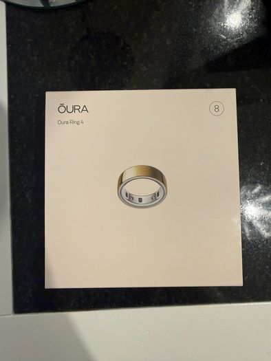 Oura Ring 4 in Gold (Size 8)