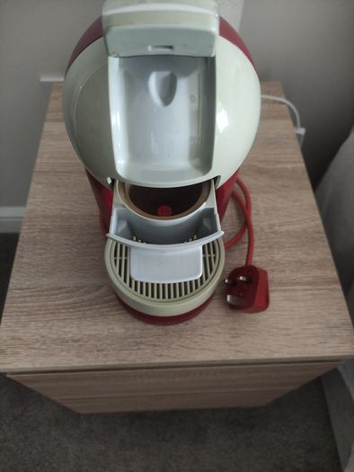 Nescafe DolceGusto Coffee Machine