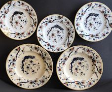 A Set of Five Antique English Ironstone Plates in the Assam Pattern